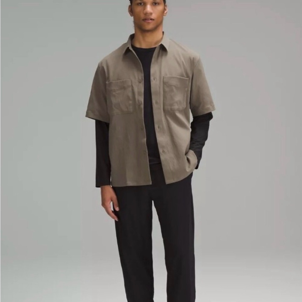 Lululemon relaxed fit short-sleeve button-up- men’s